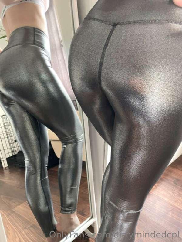 This incredibly shiny and sexy ass is waiting for you...