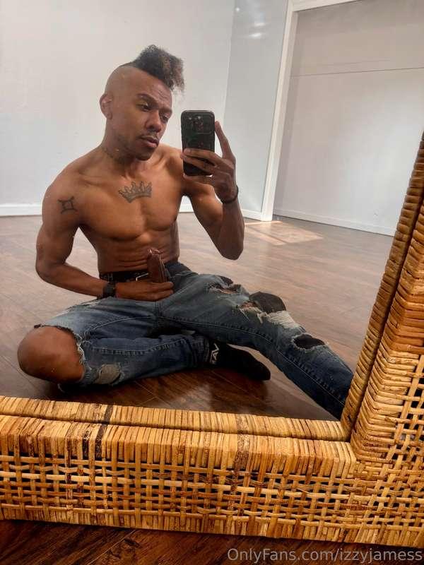 Swipe right for beautiful thick Dick ➡️