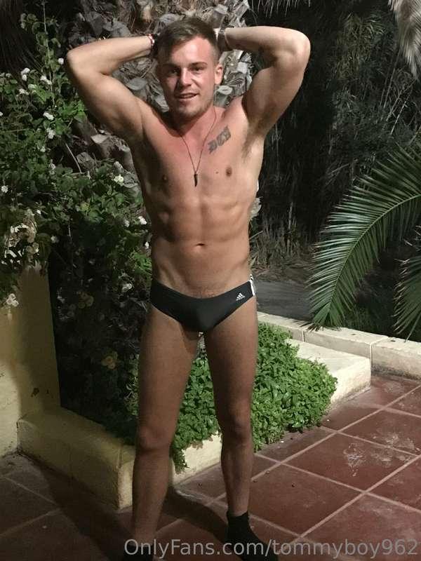 So which 1 of my fans wants to fly out with me next? Super h..