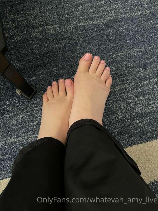 Tip if you like my pink pedicure!