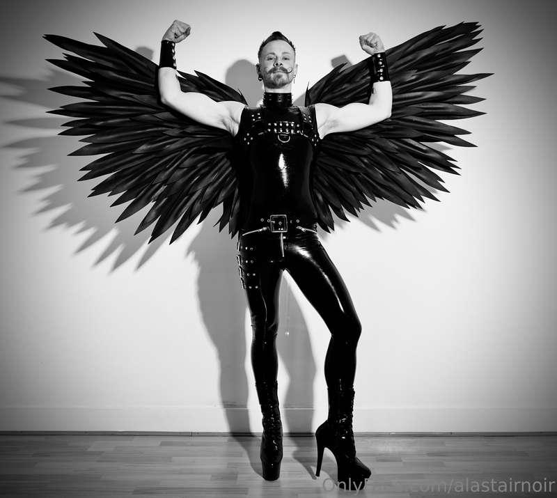 alastairnoir image #22