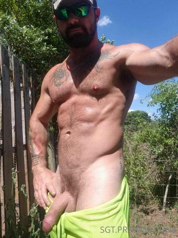 Fixing up the coop today, it’s a hot one