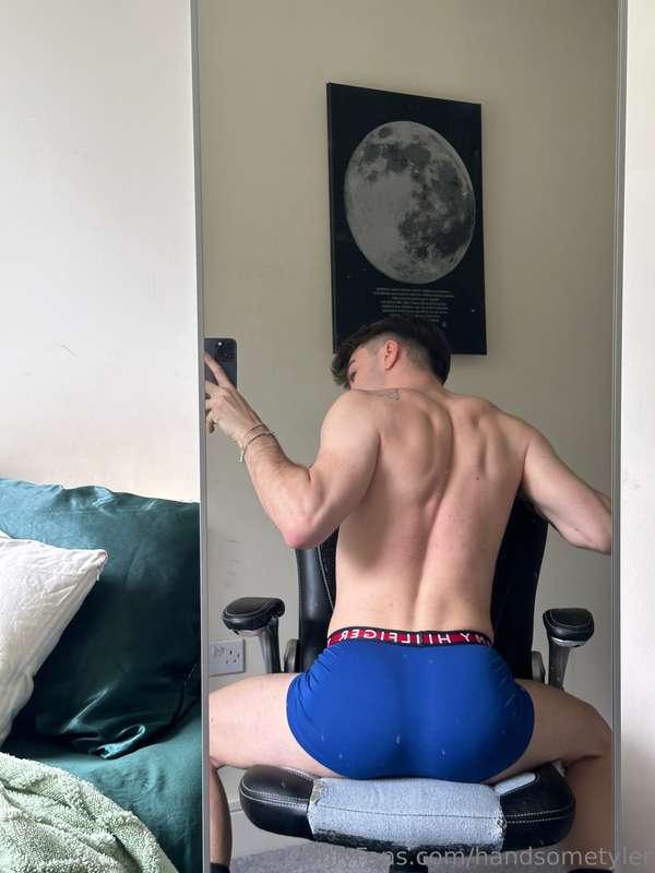 Too hot? 🔥 What do you think? 😏