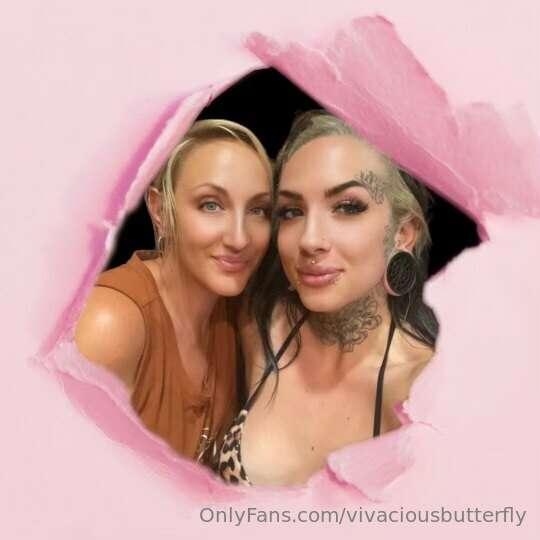 Follow my sister! @pzzabooty 

FIRST TIME EVER!!!! 
Exclusiv..
