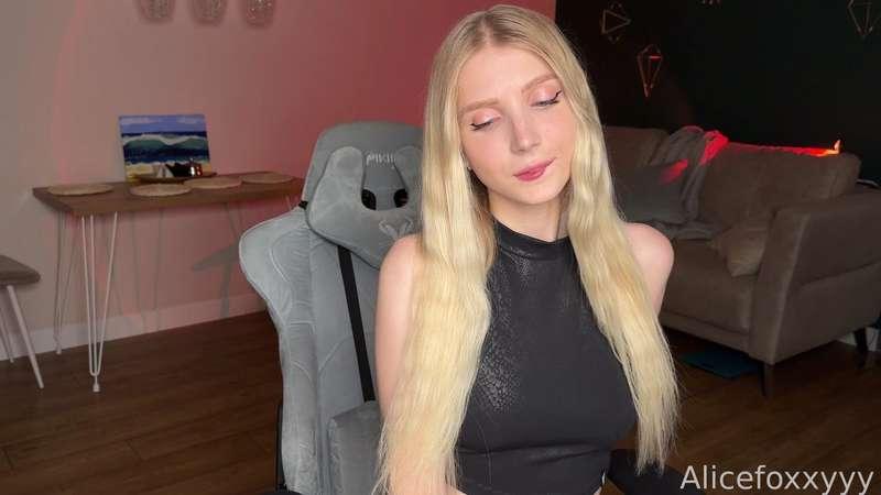 alicefoxxyy image #9