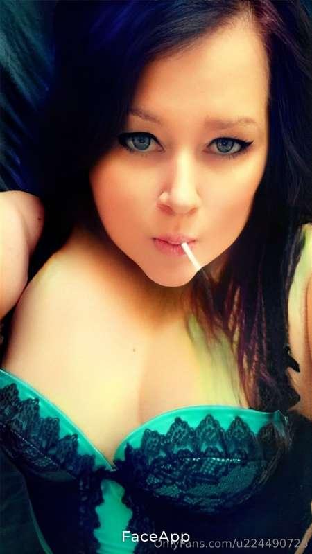 U want me to suck your lollipop 🍭 baby? X