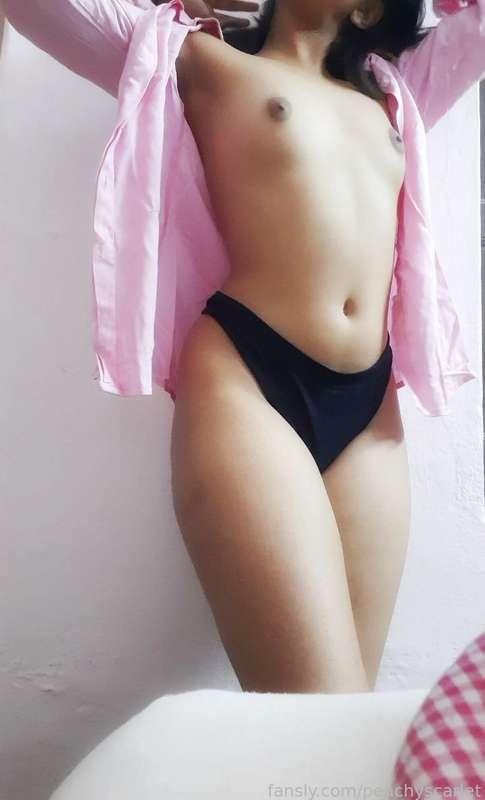 peachyscarlet image #1