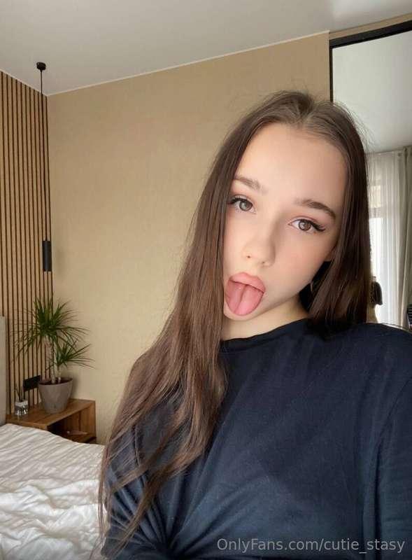 🔥𝗙𝗥𝗘𝗘 𝗢𝗡𝗟𝗬 𝗡𝗢𝗪🔥
FINALLY 18 @emilia_sweet make FREE 
SUB FOR ..
