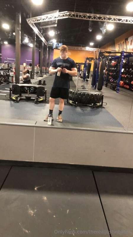 I took these today for y’all. Much better form this time (st..