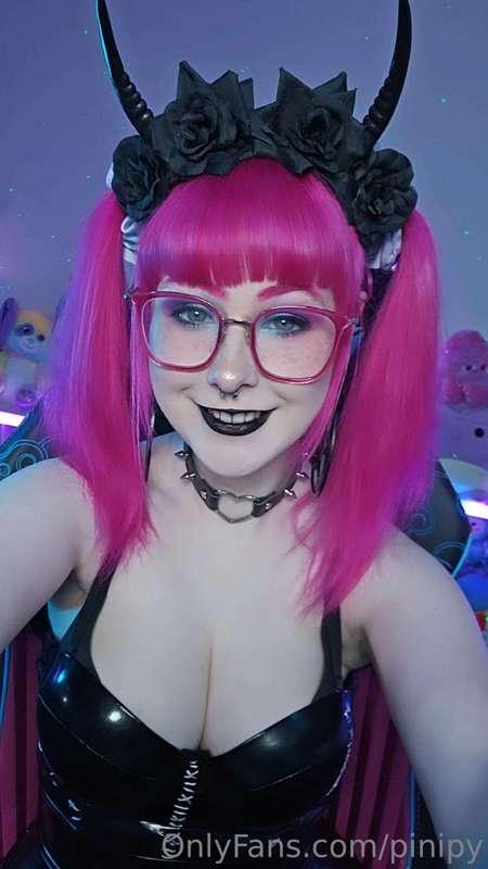 LIVE ON http://twitch.tv/pinipy Join me for my last stream b..