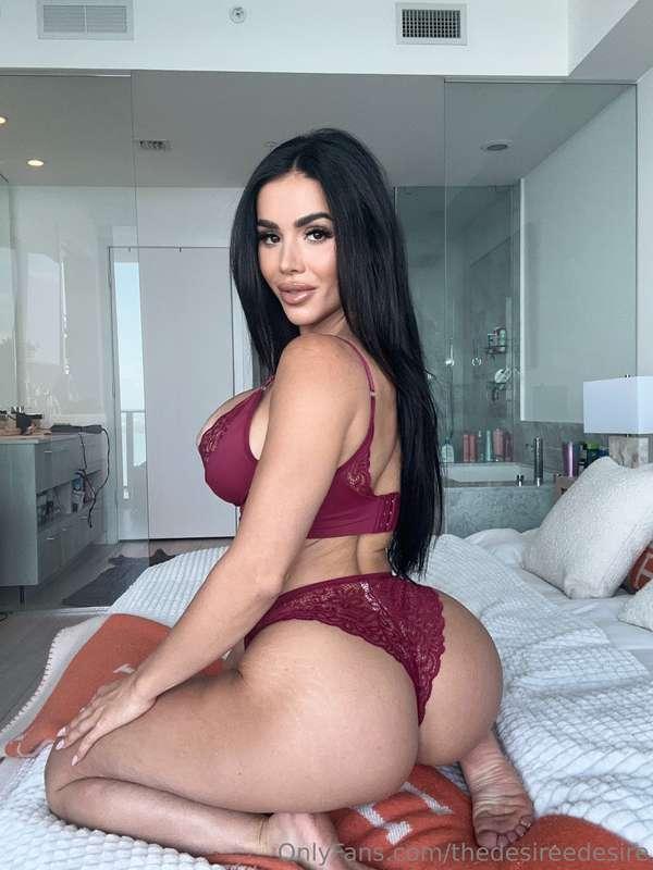 Can I show you how good I can twerk on your hard cock?