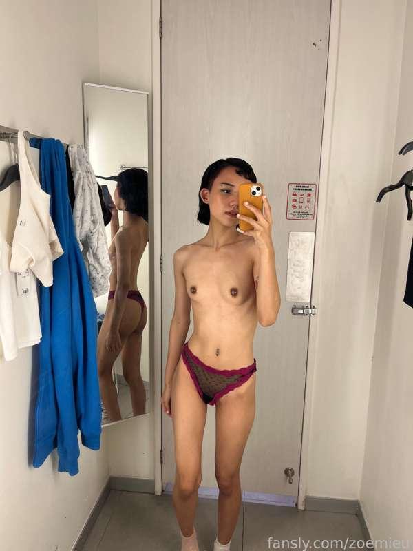 Happy Titty Tuesday ☺️🖤 Been looking out for my mental health and I hope you are too!

#fyp #Asian #Filipina #smalltits #shorthair #pierced #skinny #petite #pussy #ass #public #free