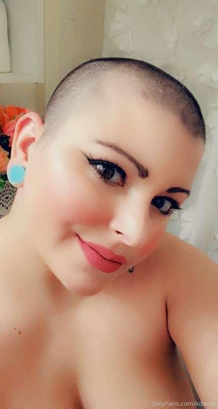 Shaved my head again 😎