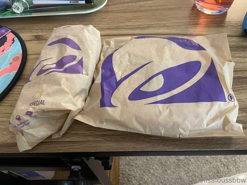 A steak chalupa and a Crunchwrap supreme! In case you wanted..