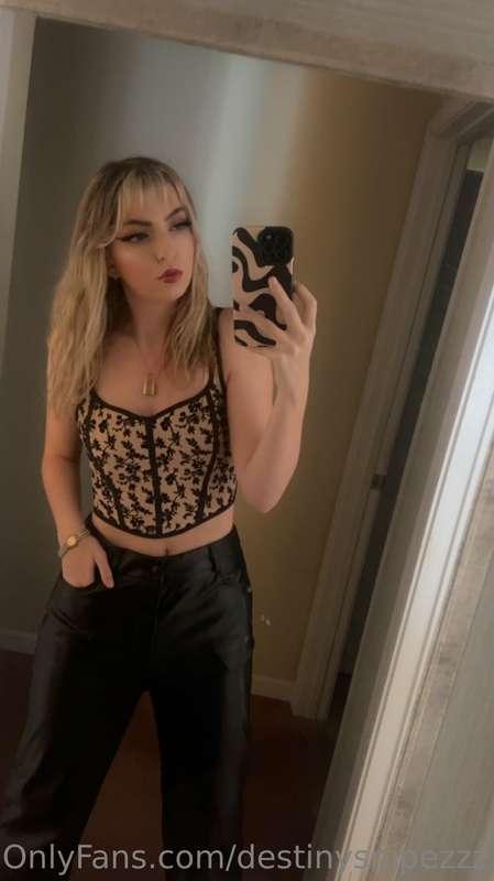 I’m going shopping, who wants to spoil mommy and buy her som..