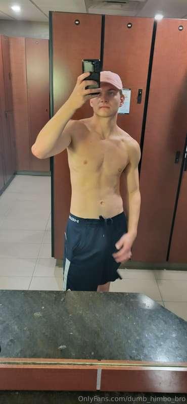 dumb_himbo_bro image #4