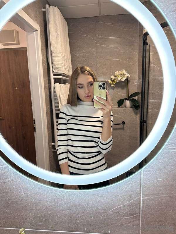 Stripes and vibes—found the perfect light to reflect the bri..