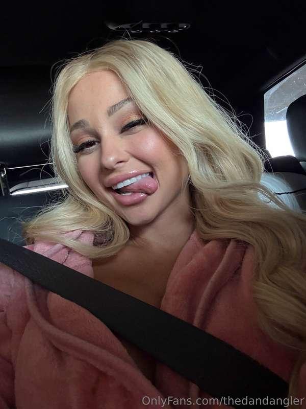 Want me to make you cum? 💦
