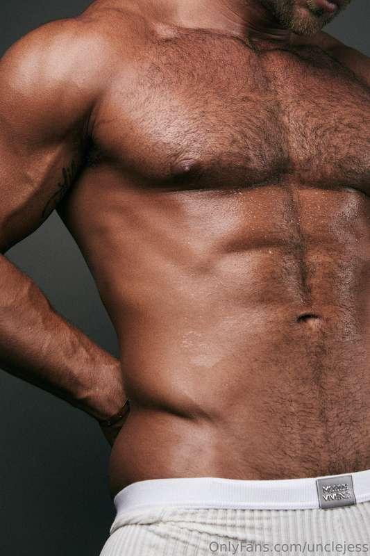 Strip me and lick the sweat all the way down...