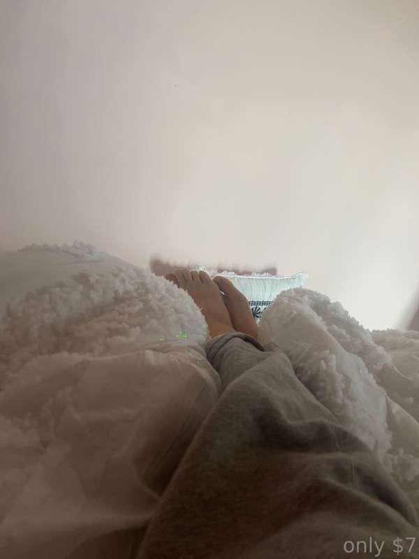Morning feet