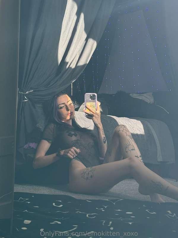 Just DM me when you can’t sleep tonight💋