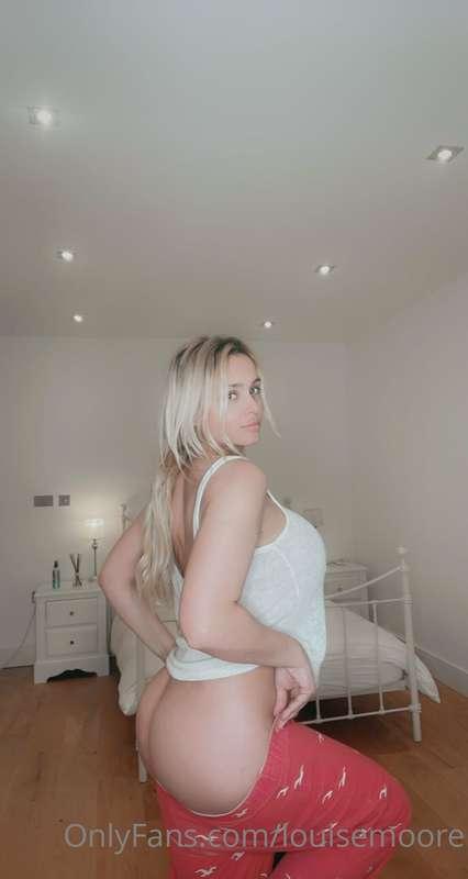 louisemoore image #1