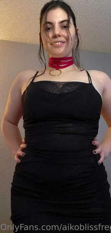 Hello I'm AikoAfterDark I love long walks on the virtual bea..