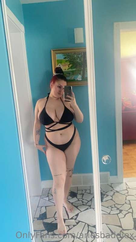 going out to tan this pale ass skin 😂☀️☀️ (ur welcome for th..