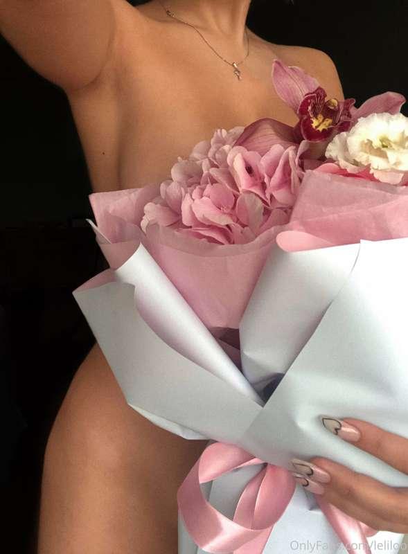 Love flowers 🐽🌸