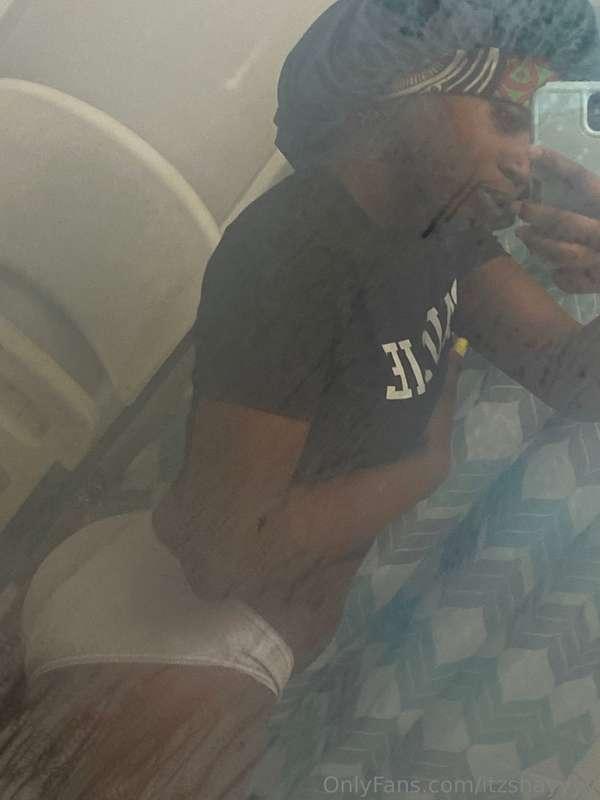 I’m the sexiest view 💋