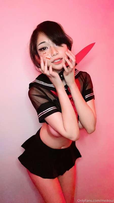 🩸Senpai will be mine and mine alone~ ⚠️(TW: Sharp object and..