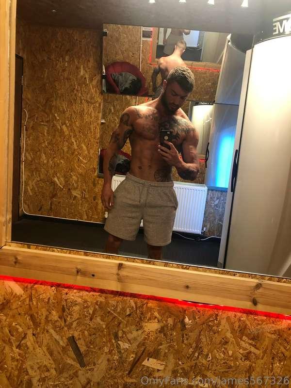 Post workout flash 🥵😉