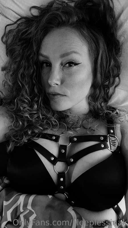 I want you to touch me without using your hands. 😈