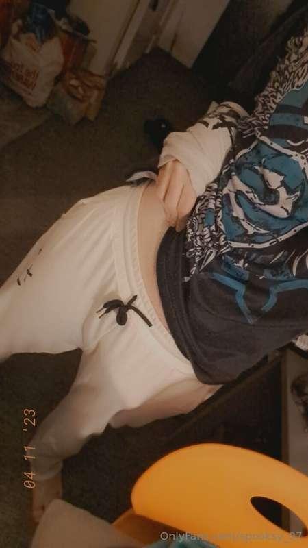 The bigger the tip, the bigger my tip gets 😈