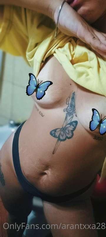 I'm getting hungry for you 🦋 💋 💦