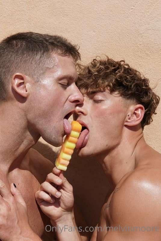 I don’t know what tasted best, @raser_derek or the ice cream..