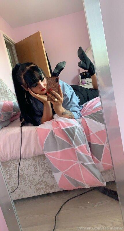 Would love a quickie right now ?? swipe to see ?