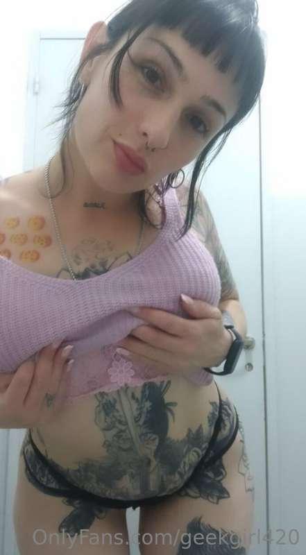 😈SUSCRIBE FOR FREE 😈
@redqueen_69
@redqueen_69
🔥custom photo..