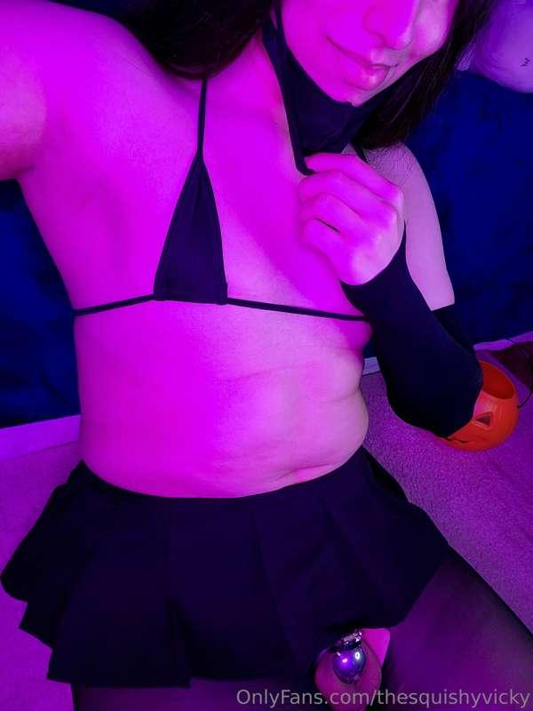 thesquishyvicky image #5