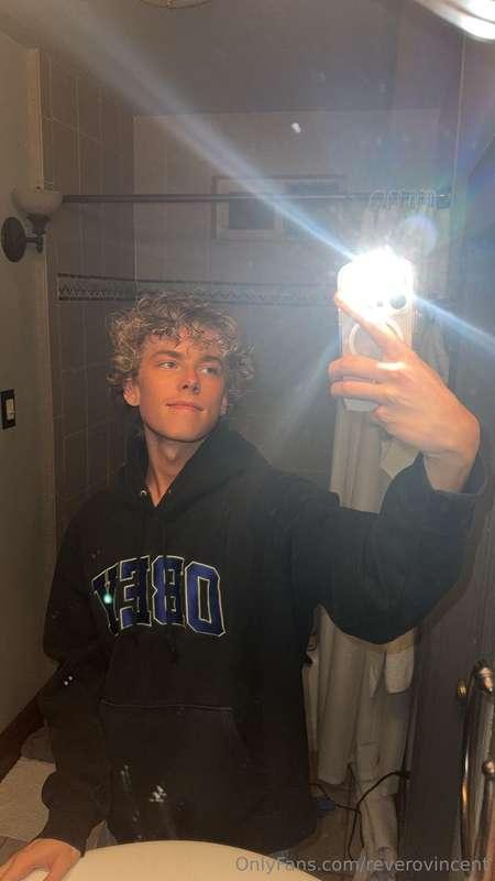 That stare says it all, babe 👀