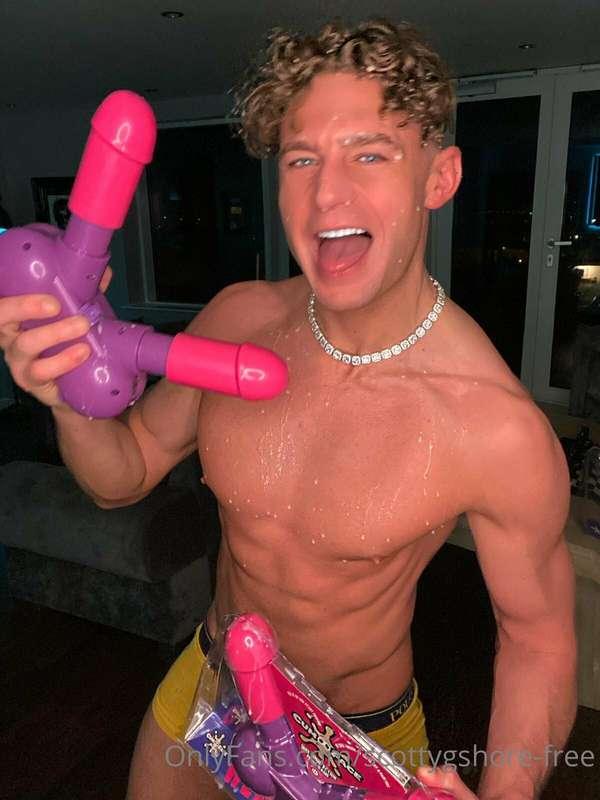 Come over and play @scottygshore