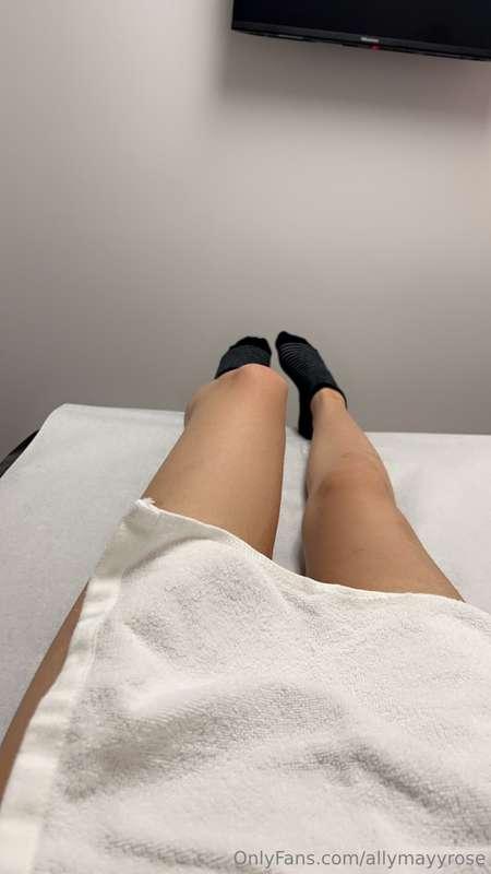 Need a hot and soothing massage right now 🥺