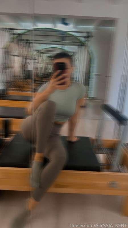 alyssia_kent image #0