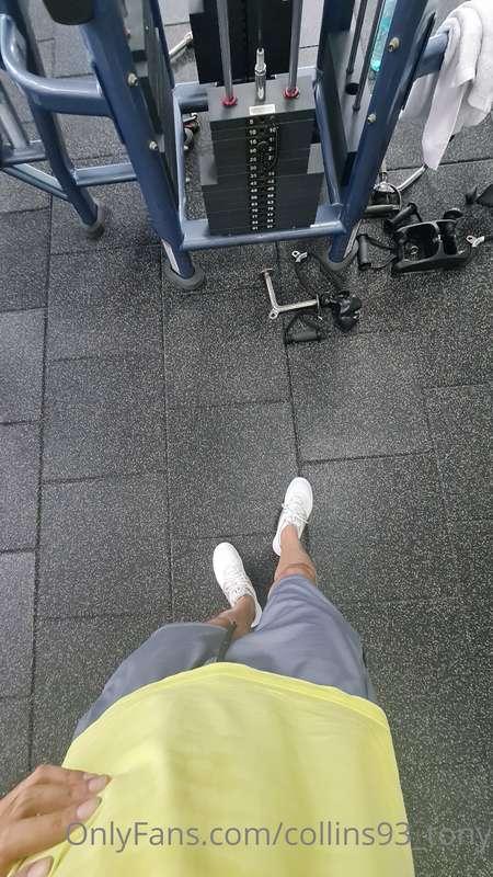 Happy b-day to me ... at the gym :))