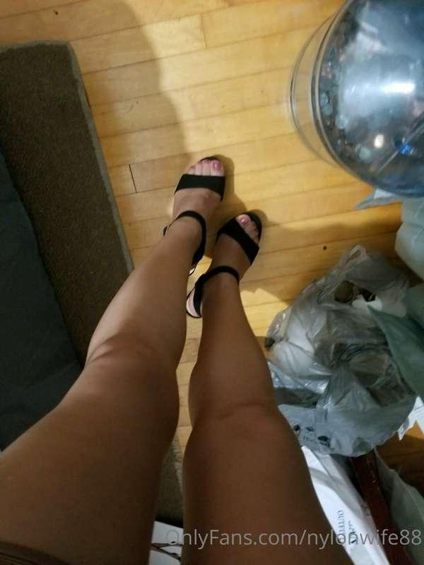 This pic is probably 5yrs old (excuse my mess), but I always..