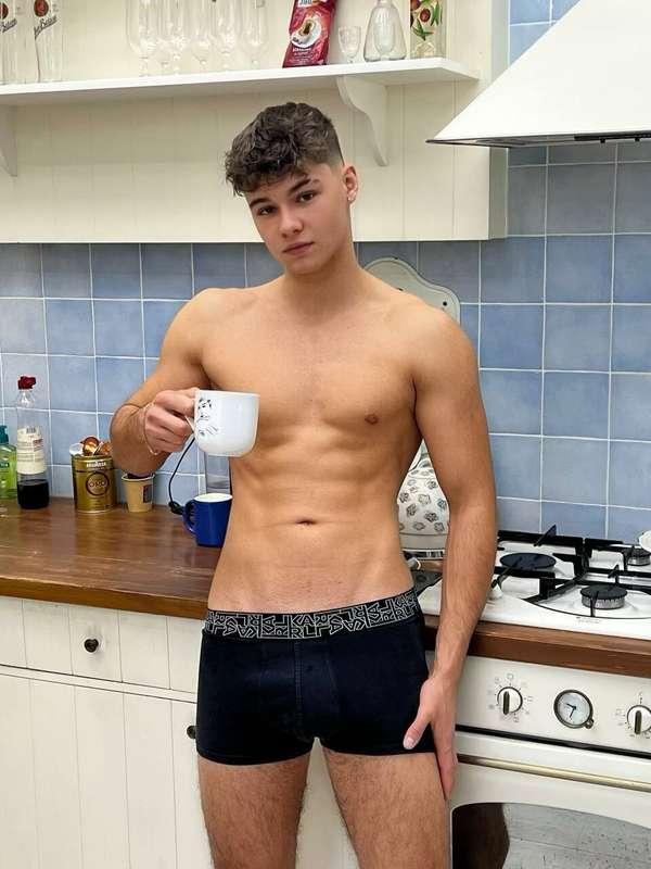 Like what you see? 😏 Ahh baby, this is just the appetizer.. ..