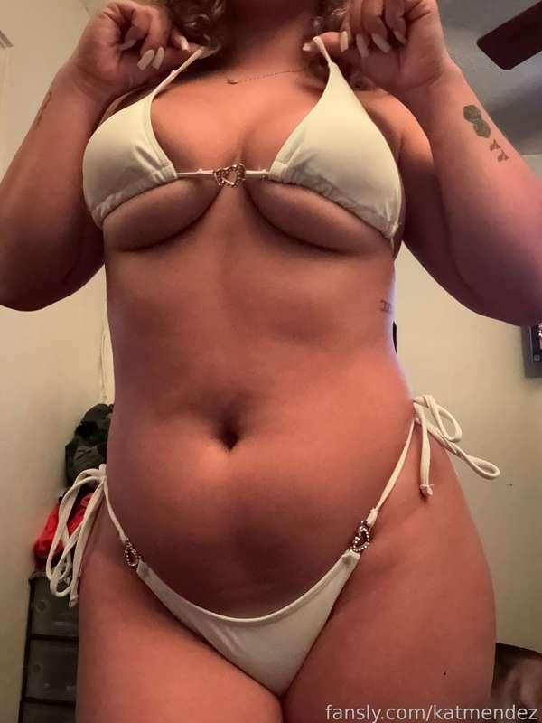 Your hands on my body please? 🙏 

#bikini #tits #latina #gfe #fetishfriendly
