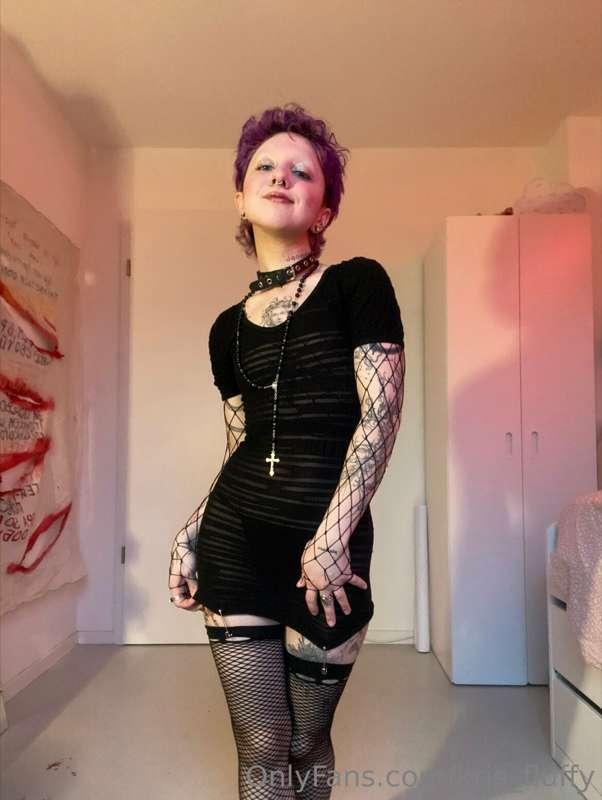 Do you want to take off this little tight dress 🖤from me and..