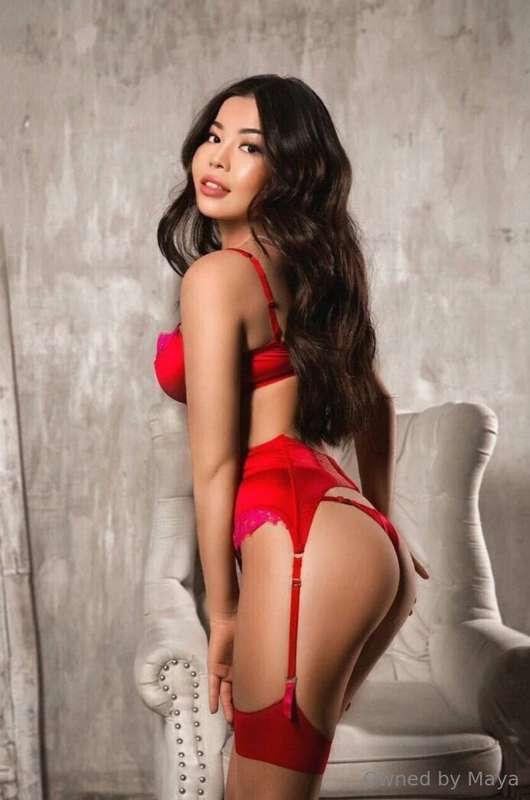 Your favorite Asian girl @asian_hun 🌸 #advertising