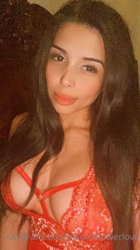 Waiting for you in bed....Hurry...Iam so horny today! Let me..